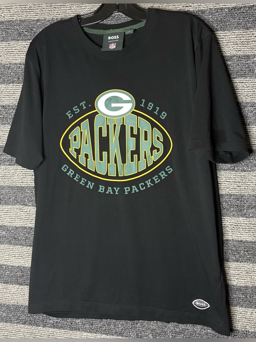 Hugo Boss x NFL Black Green Bay Packers Football T-Shirt Men’s Large EUC